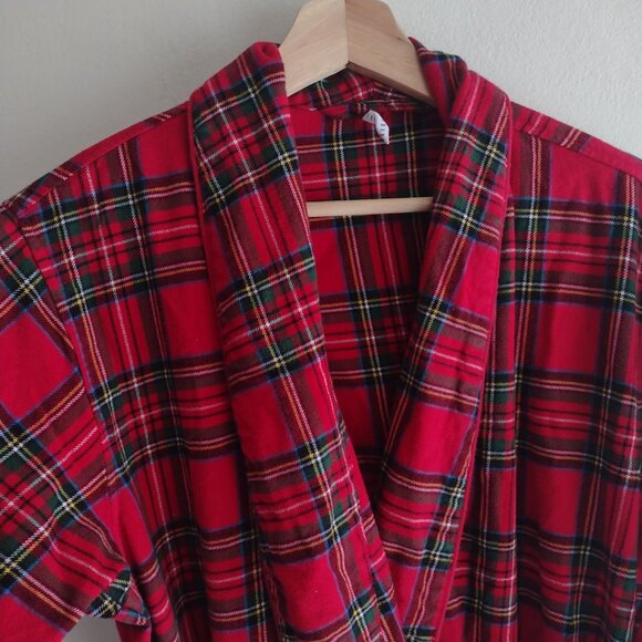 Pottery Barn Red Plaid Flannel Robe Womens M Cozy Holiday Wrapper w Pockets - Picture 3 of 11
